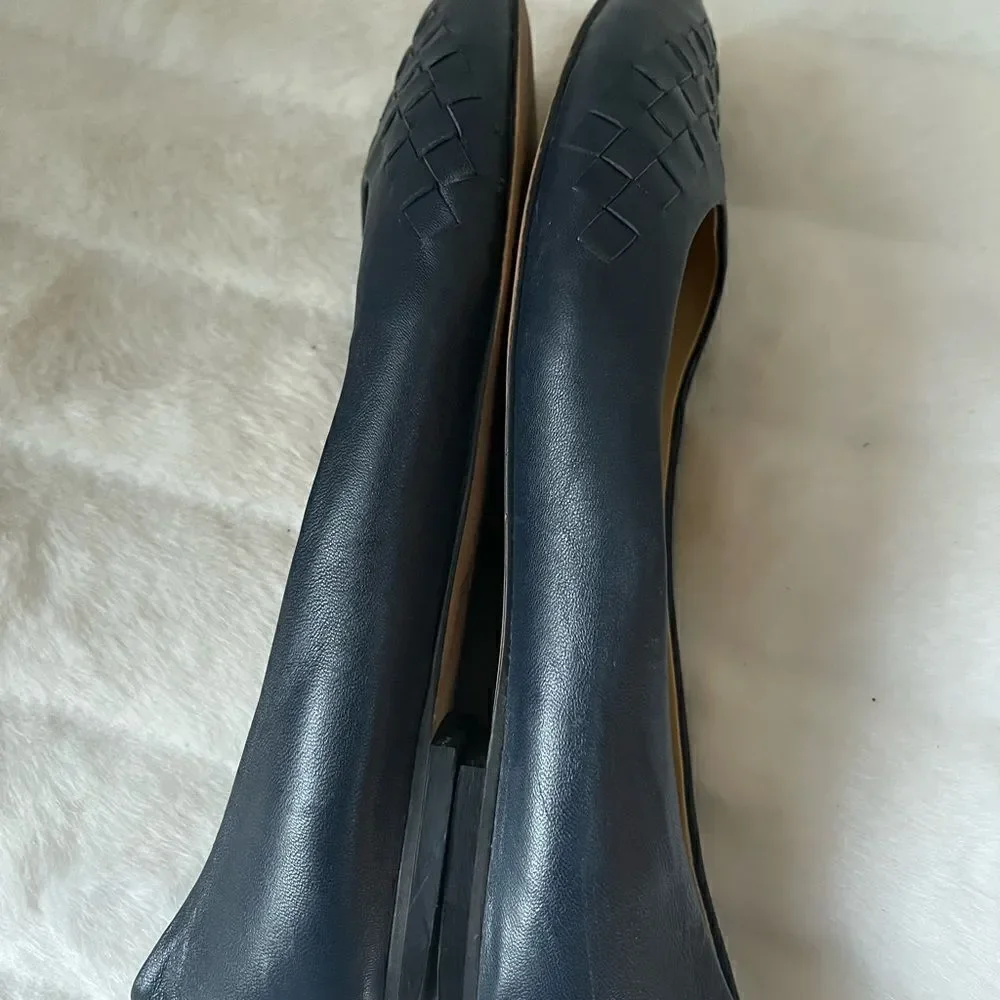 Trotters Signature leather navy blue woven slip on flats pointed toe size10.5